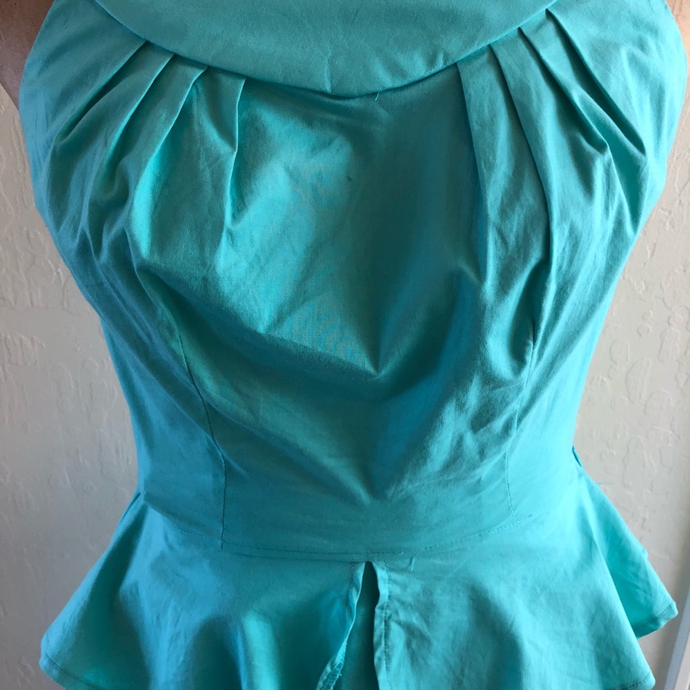 Beautiful 2-Piece Ensemble, Includes Accessories - image 2